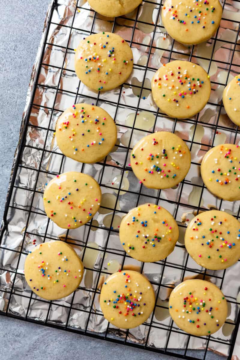 anise cookies on cooling rack