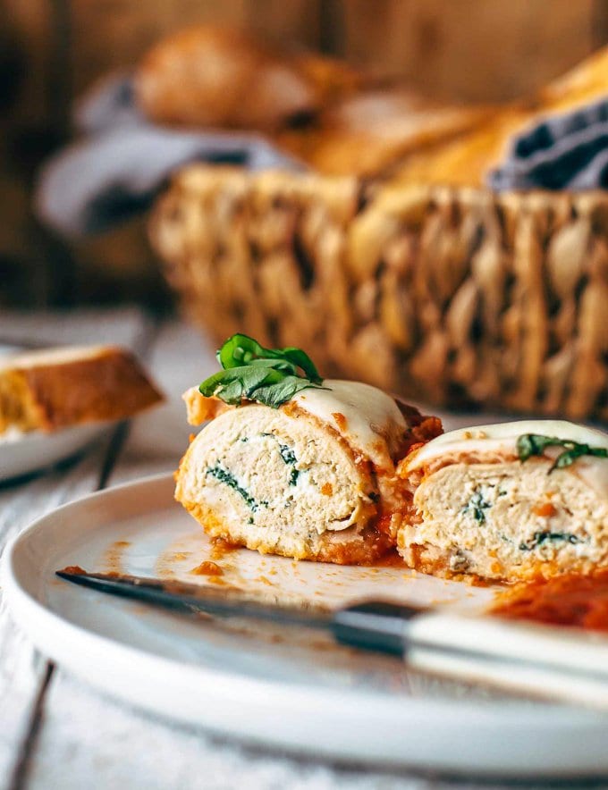 Chicken roll ups stuffed with spinach and ricotta