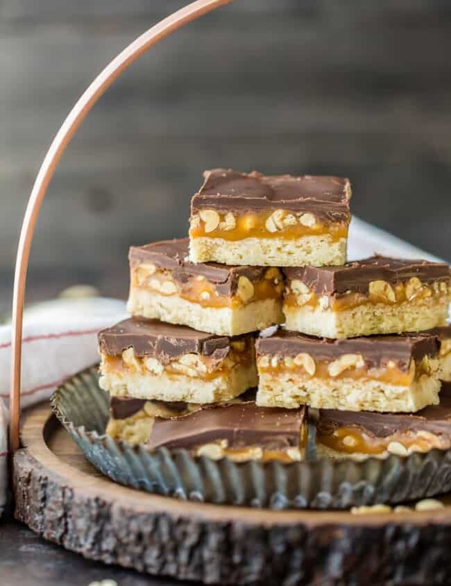 SNICKERS COOKIE BARS! Snickers Shortbread Cookies made with caramel, chocolate, and peanuts! BEST CHRISTMAS COOKIE RECIPE EVER!!