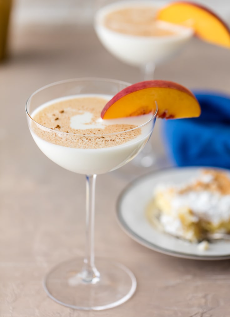 creamy martini drink