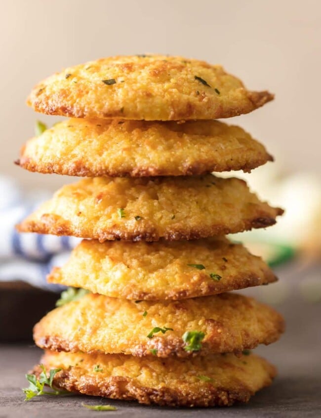 Cheesy Cornbread Drop Biscuits are EASY, delicious, and perfect for the holidays! These delicious garlic and cheese cornbread biscuits always make an appearance on our Thanksgiving and Christmas tables. This easy cornbread recipe can be made in no time with the help of cornbread mix and a few extra ingredients!