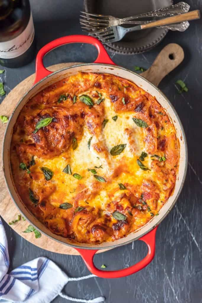 Easy dutch oven recipe to make lasagana