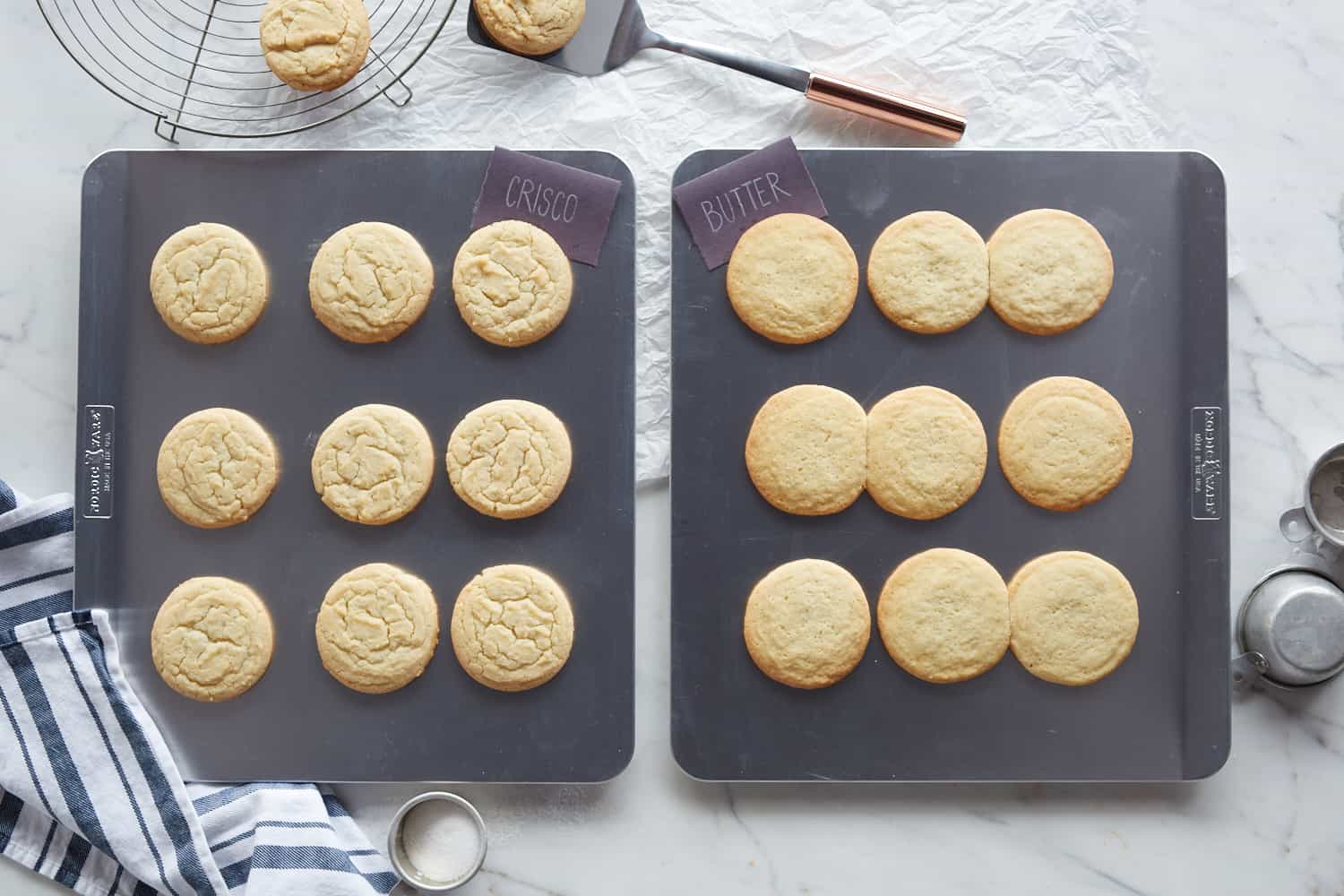 cookie sheets with cookies with shortening vs butter