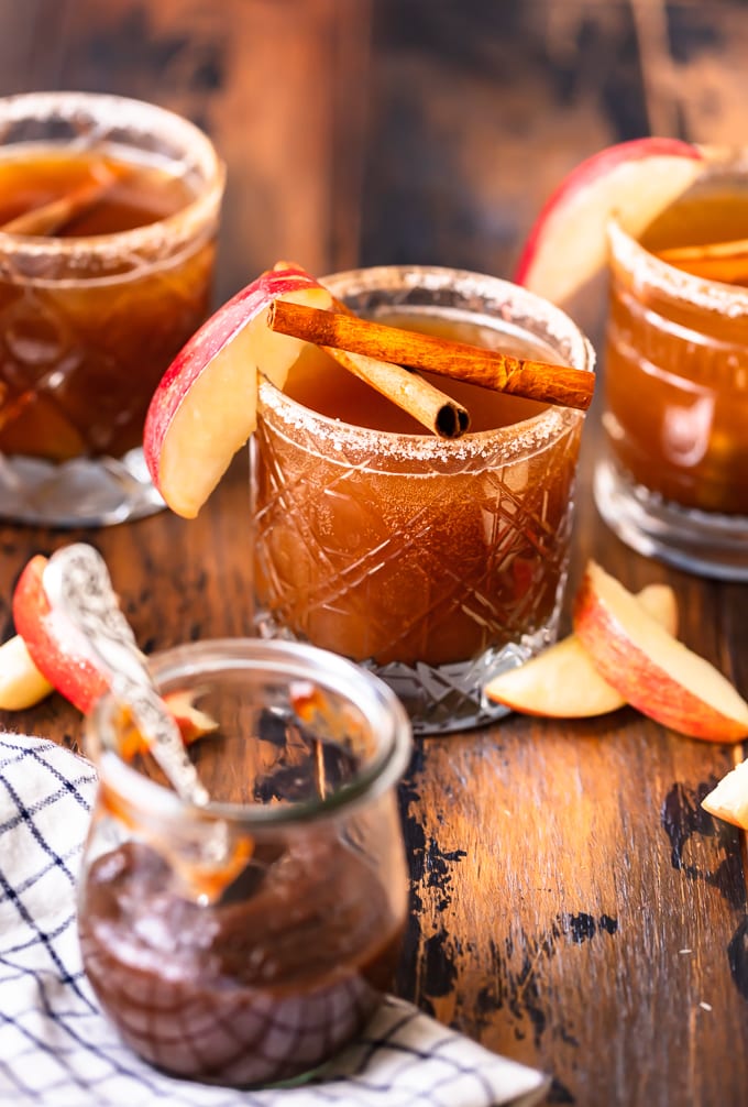 apple cocktails in glasses