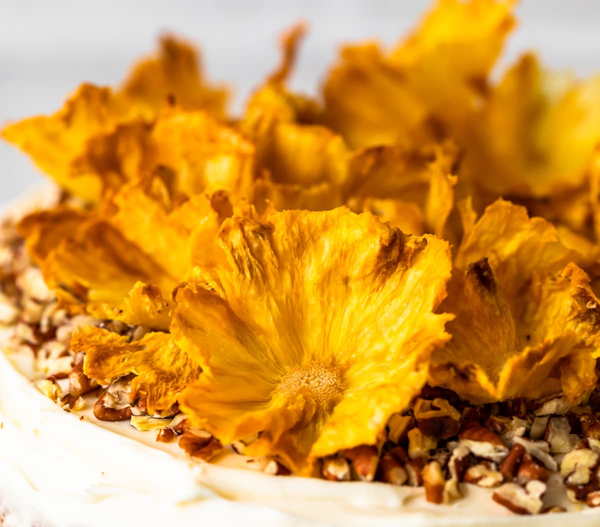 dried pineapple flowers