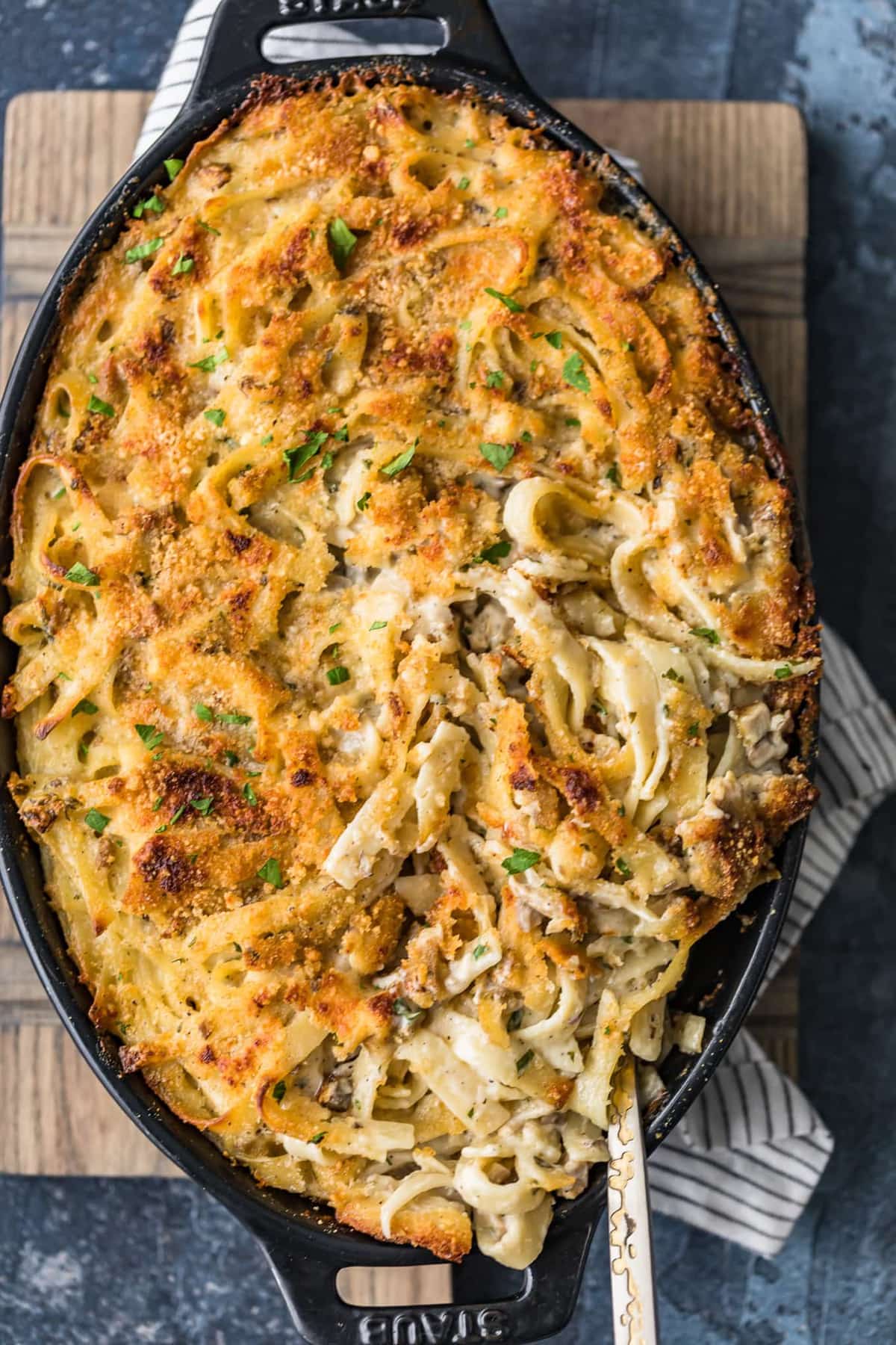 Top shot of baked chicken tetrazzini