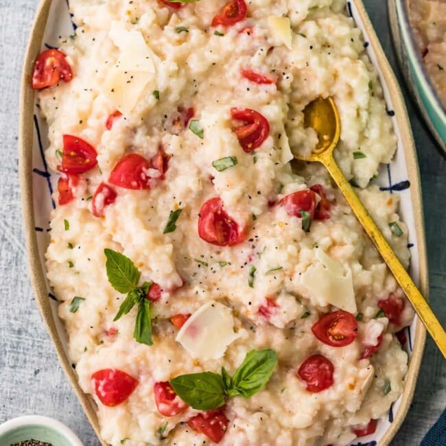 Oven-baked risotto with tomatoes and basil.