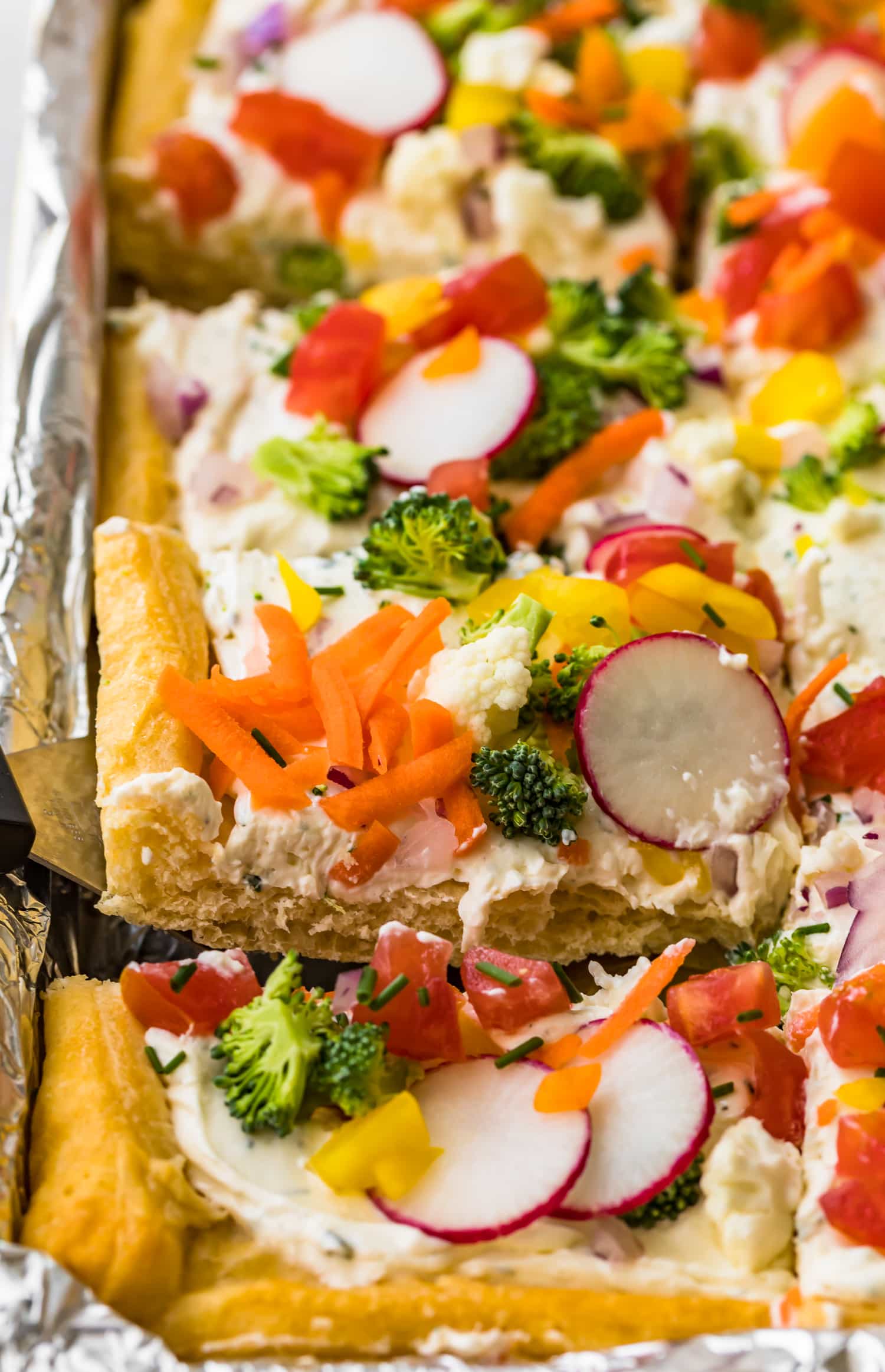 veggie crescent roll pizza