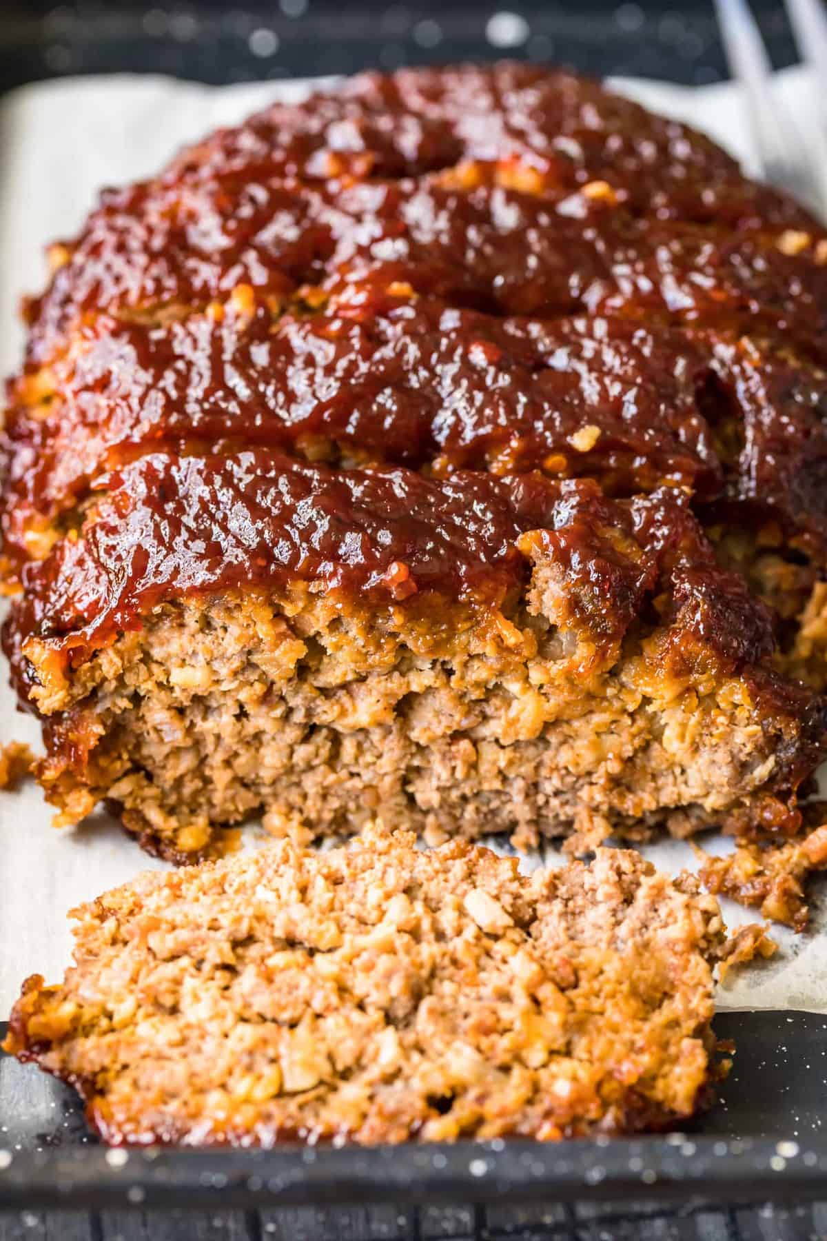 Close up of the inside of the cooked bacon meatloaf