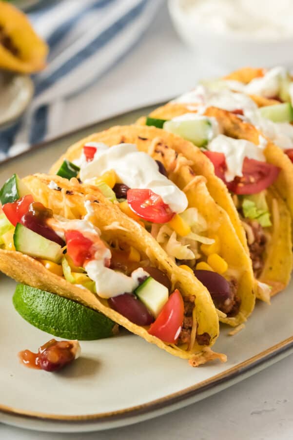 ground beef tacos with toppings