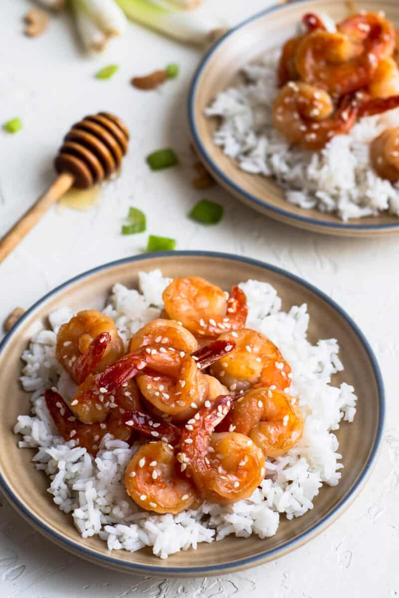 honey sesame shrimp with rice