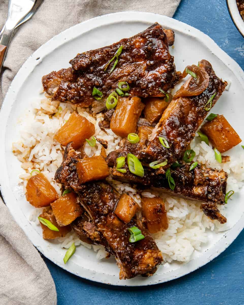 crockpot hawaiian ribs on plate over rice