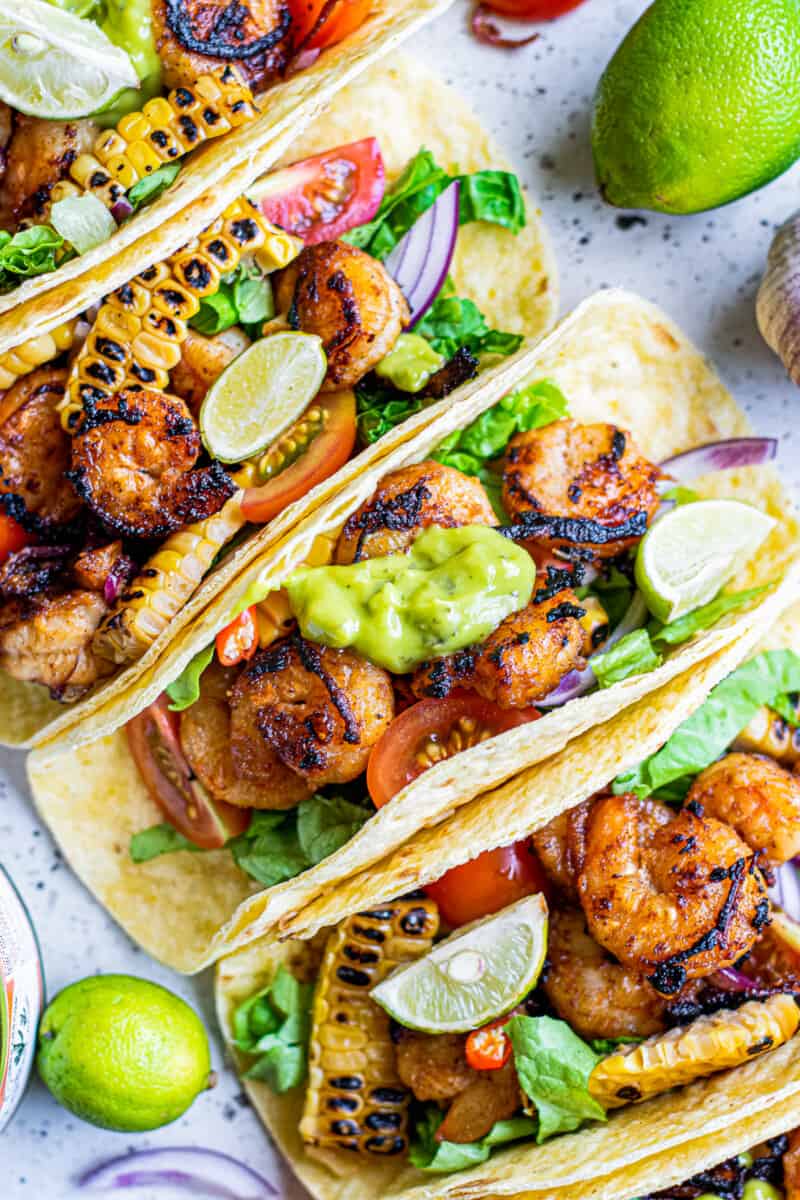 shrimp fajitas in flour tortillas with guacamole