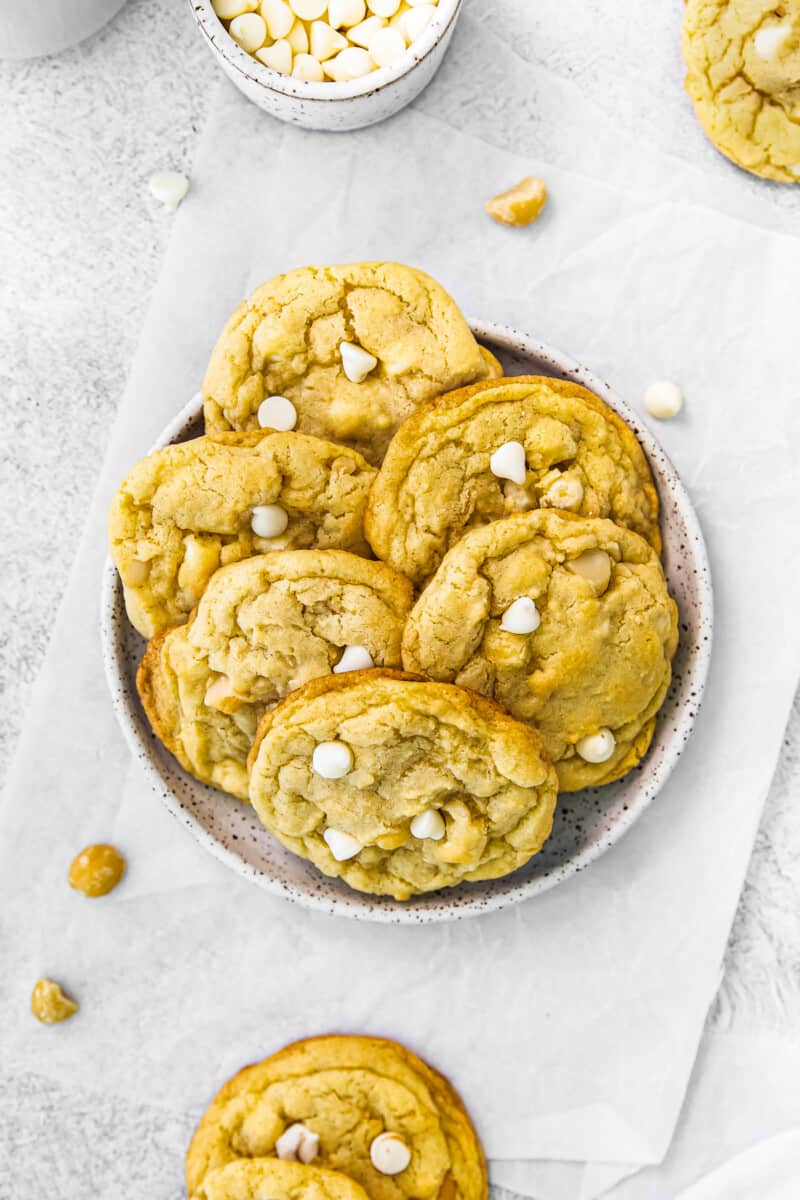 platter with 6 white chocolate macadamia nut cookies