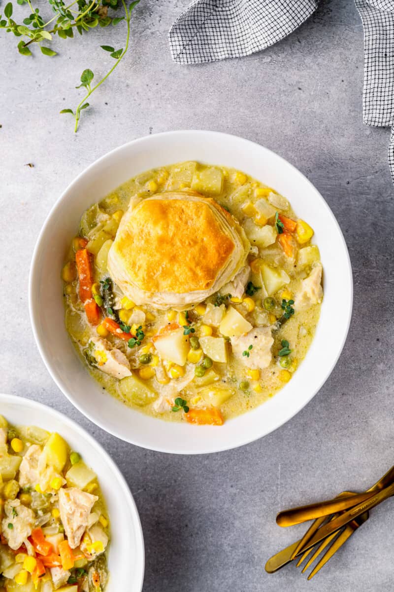 bowl of crockpot chicken pot pie