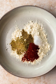 seasoned breading mixture for fried chicken