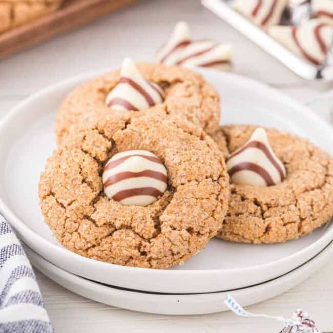 gingerbread kiss cookies