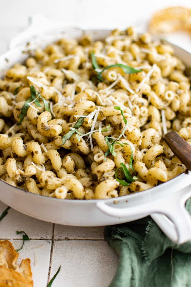 skillet full of pesto cavatappi