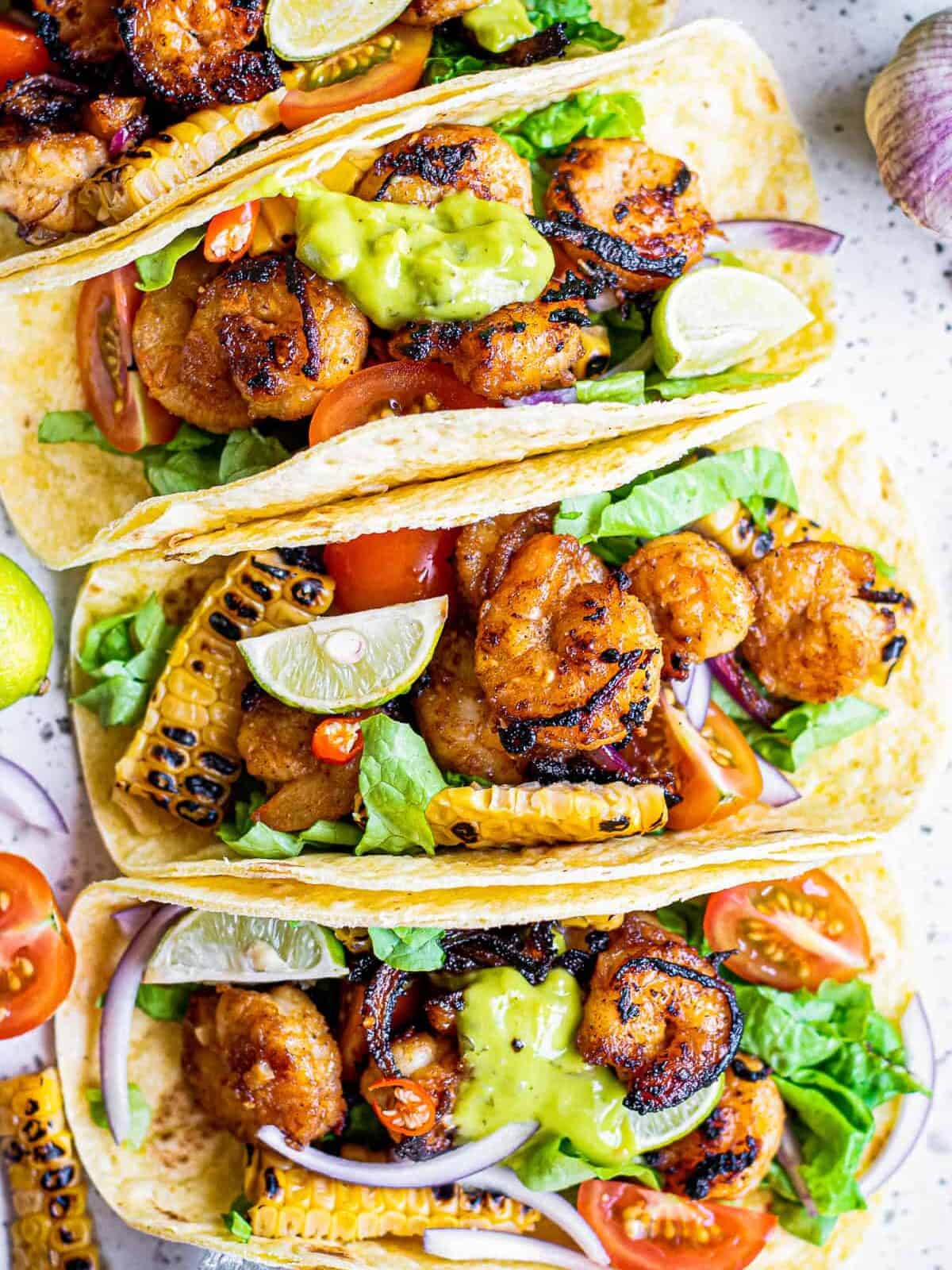 shrimp fajitas in flour tortillas