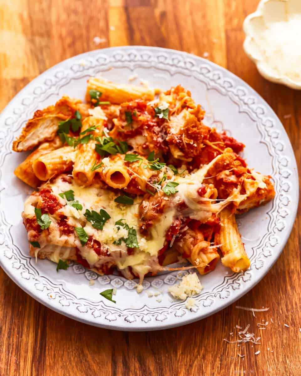 A plate with pasta and sauce on it.