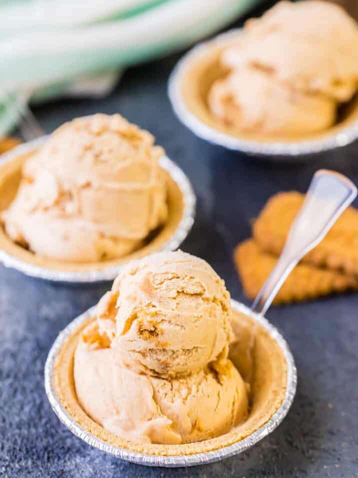 mini aluminum bowls filled with pumpkin ice cream