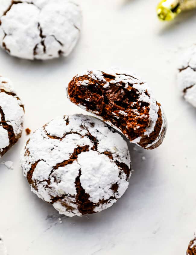 Chocolate crinkle cookies with powdered sugar.