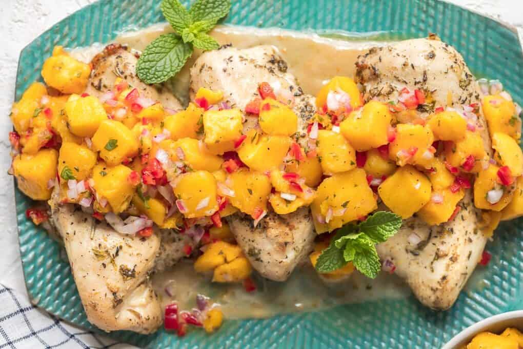 Sangria Chicken with Mango Salsa