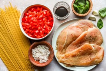 Ingredients for bruschetta chicken pasta.