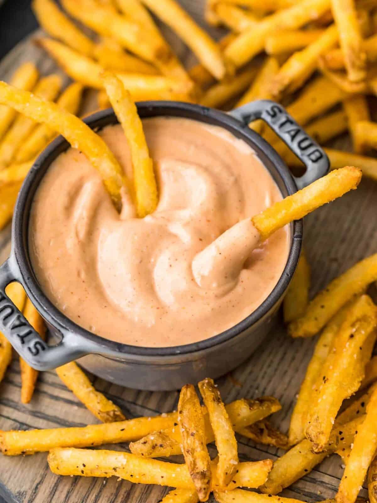 Fries in fry sauce